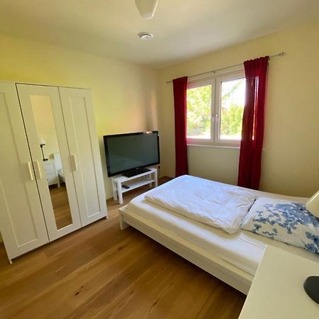Schoenes Privatzimmer Region Hannover Springe Buitenkant foto